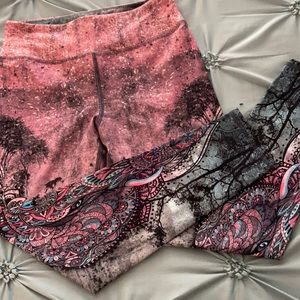 NWOT. Evolution & Creation women’s leggings sz M